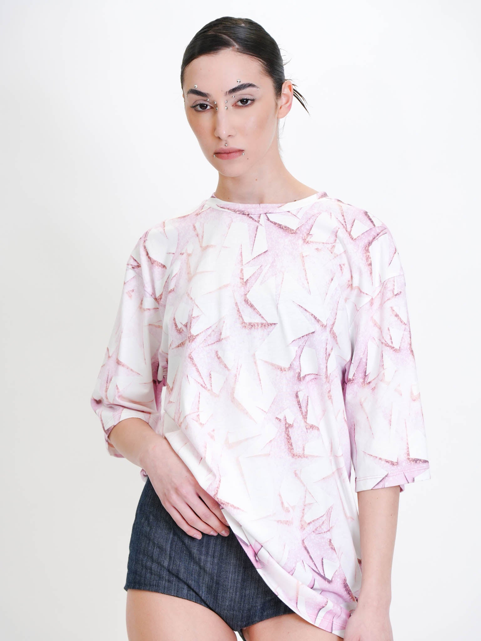 T-SHIRT OVERSIZE STELLE Immagine principale del prodotto